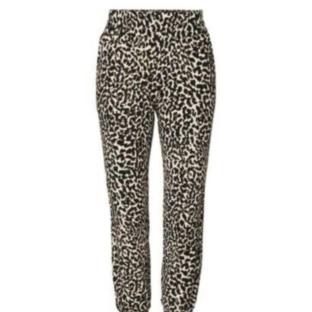 CAbi Leopard Print Leggings